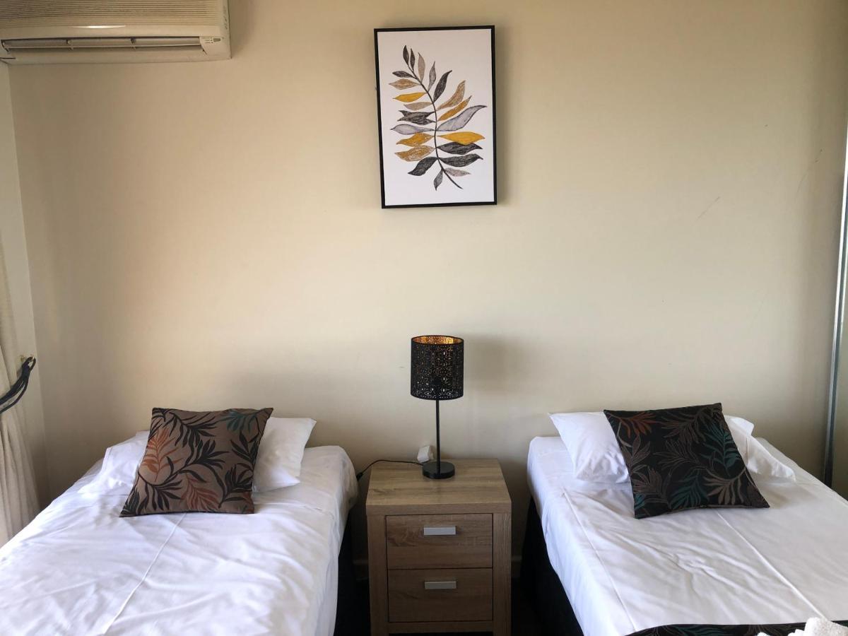 Coral Towers Holiday Suites Cairns Esterno foto