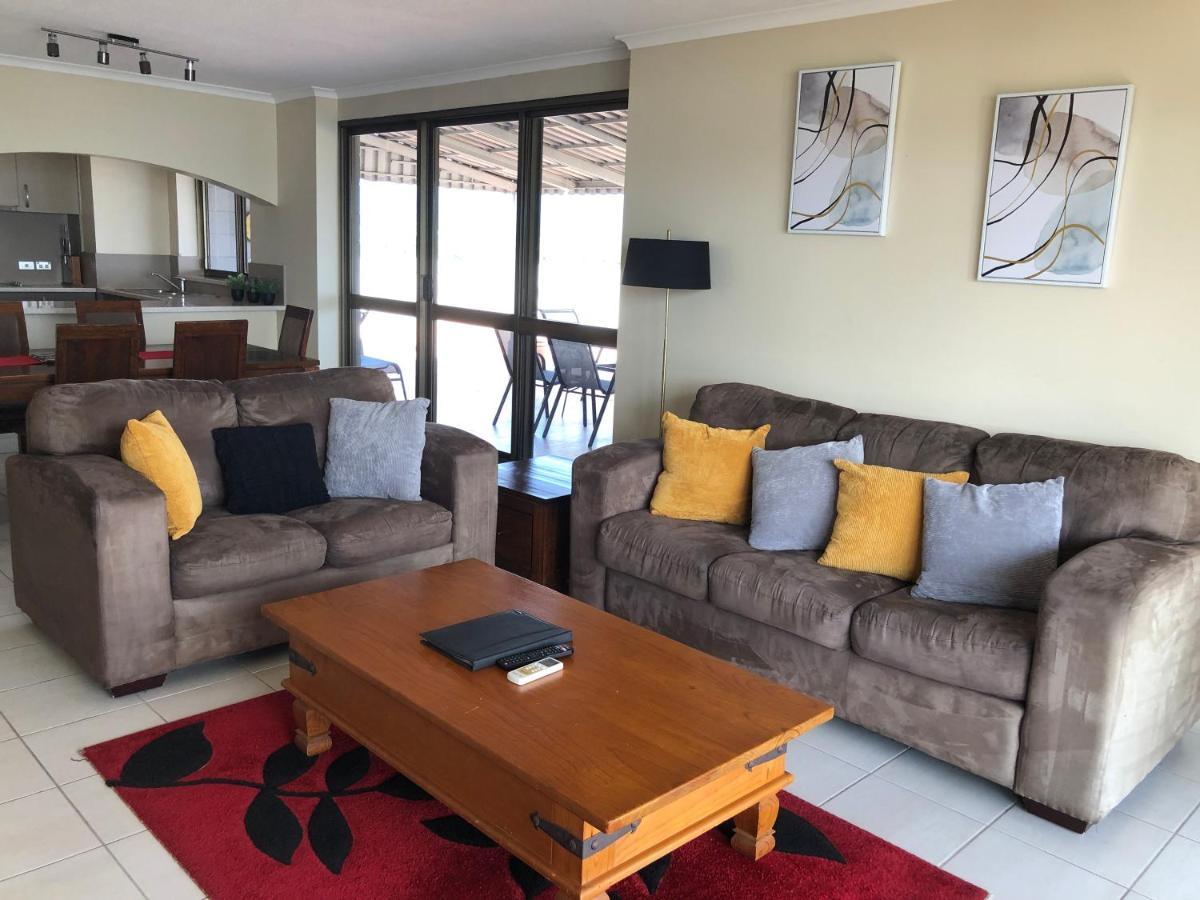 Coral Towers Holiday Suites Cairns Esterno foto