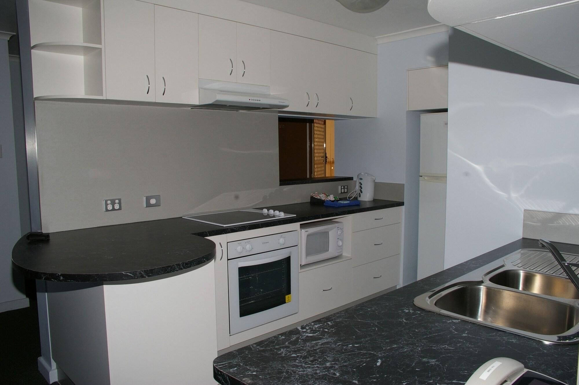 Coral Towers Holiday Suites Cairns Esterno foto