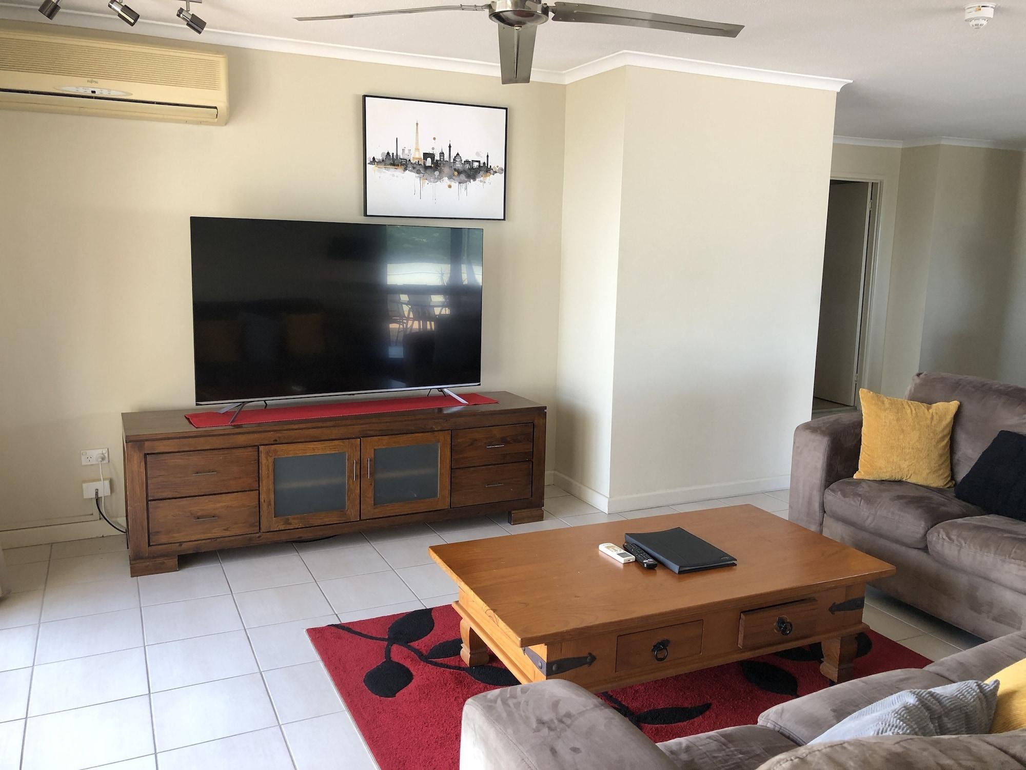 Coral Towers Holiday Suites Cairns Esterno foto