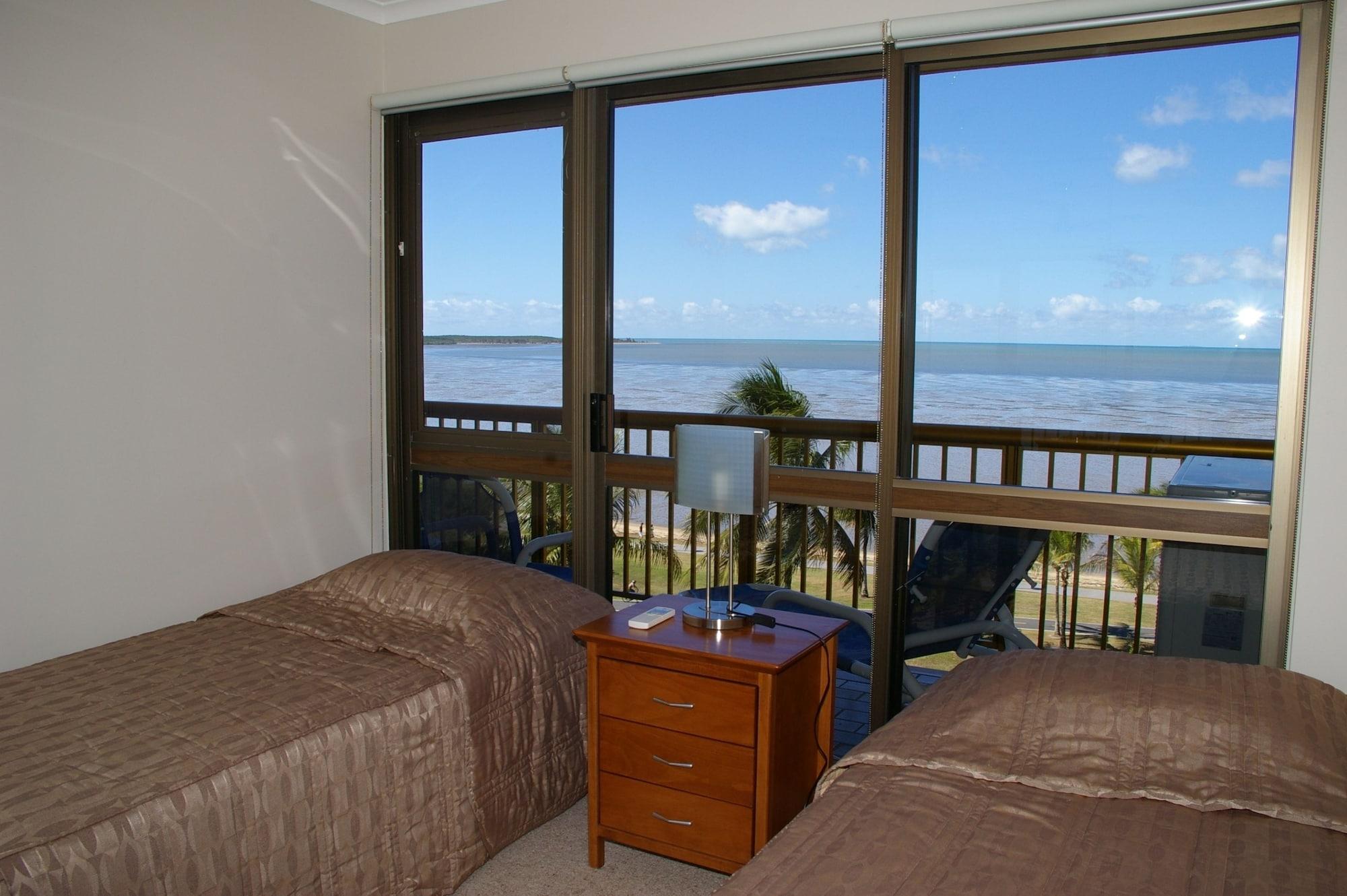 Coral Towers Holiday Suites Cairns Esterno foto