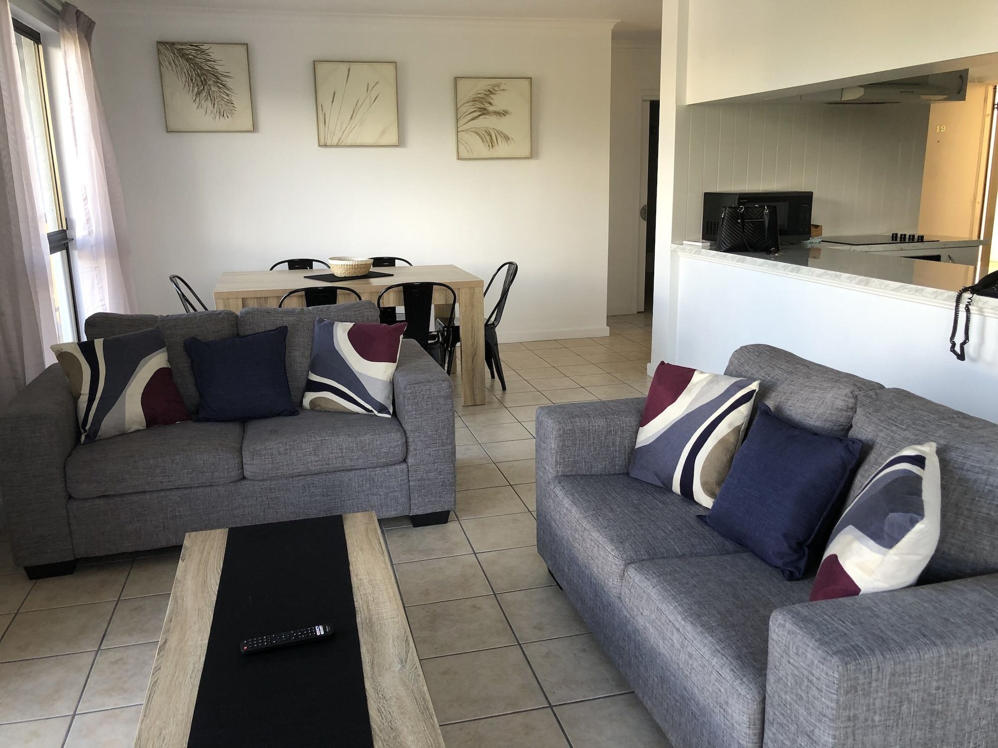 Coral Towers Holiday Suites Cairns Esterno foto