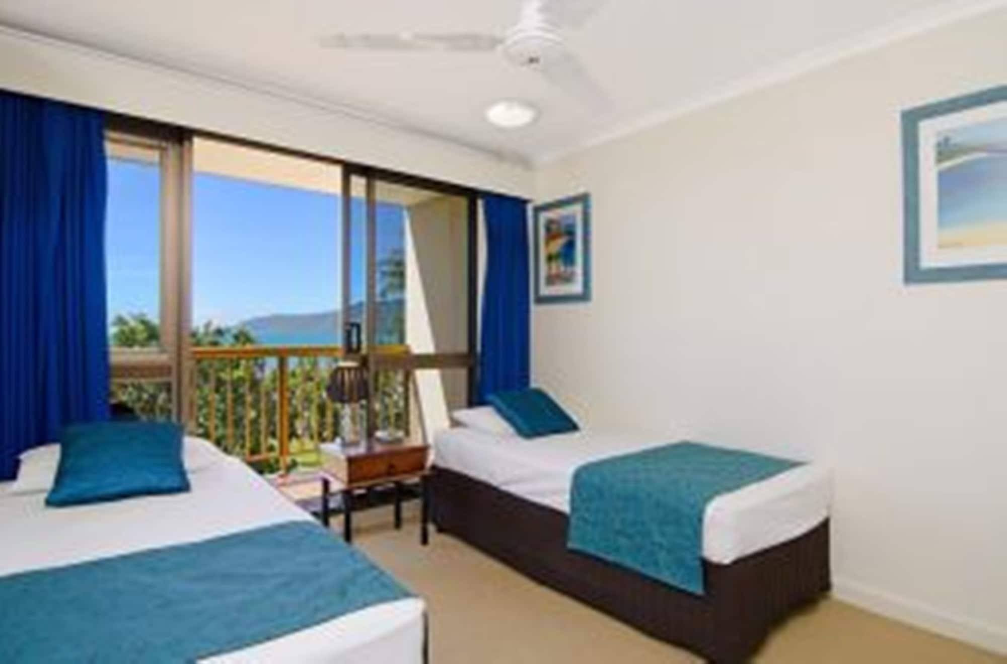 Coral Towers Holiday Suites Cairns Esterno foto