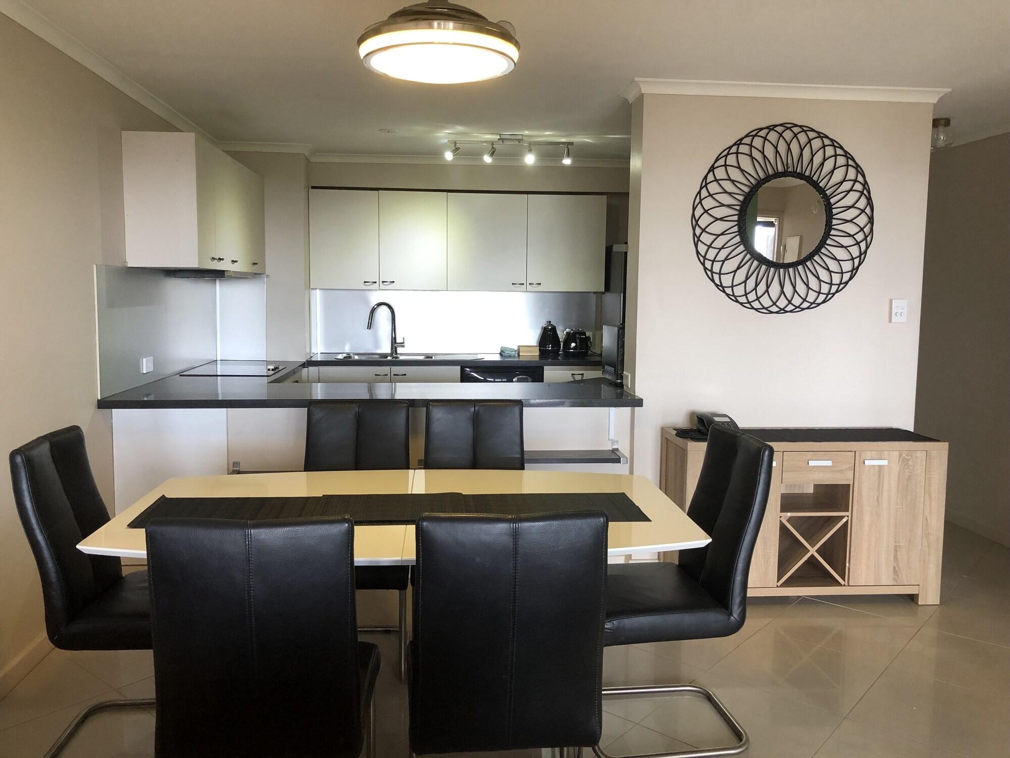 Coral Towers Holiday Suites Cairns Esterno foto