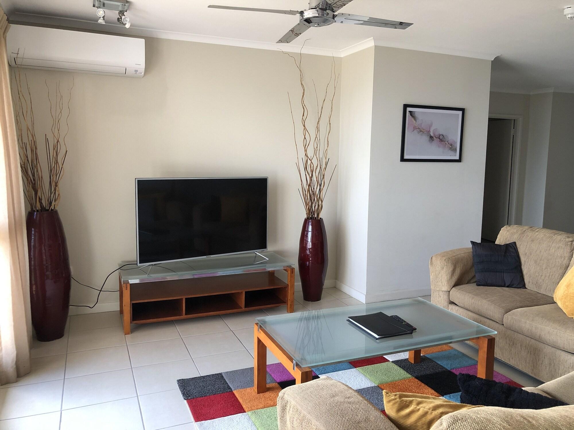 Coral Towers Holiday Suites Cairns Esterno foto