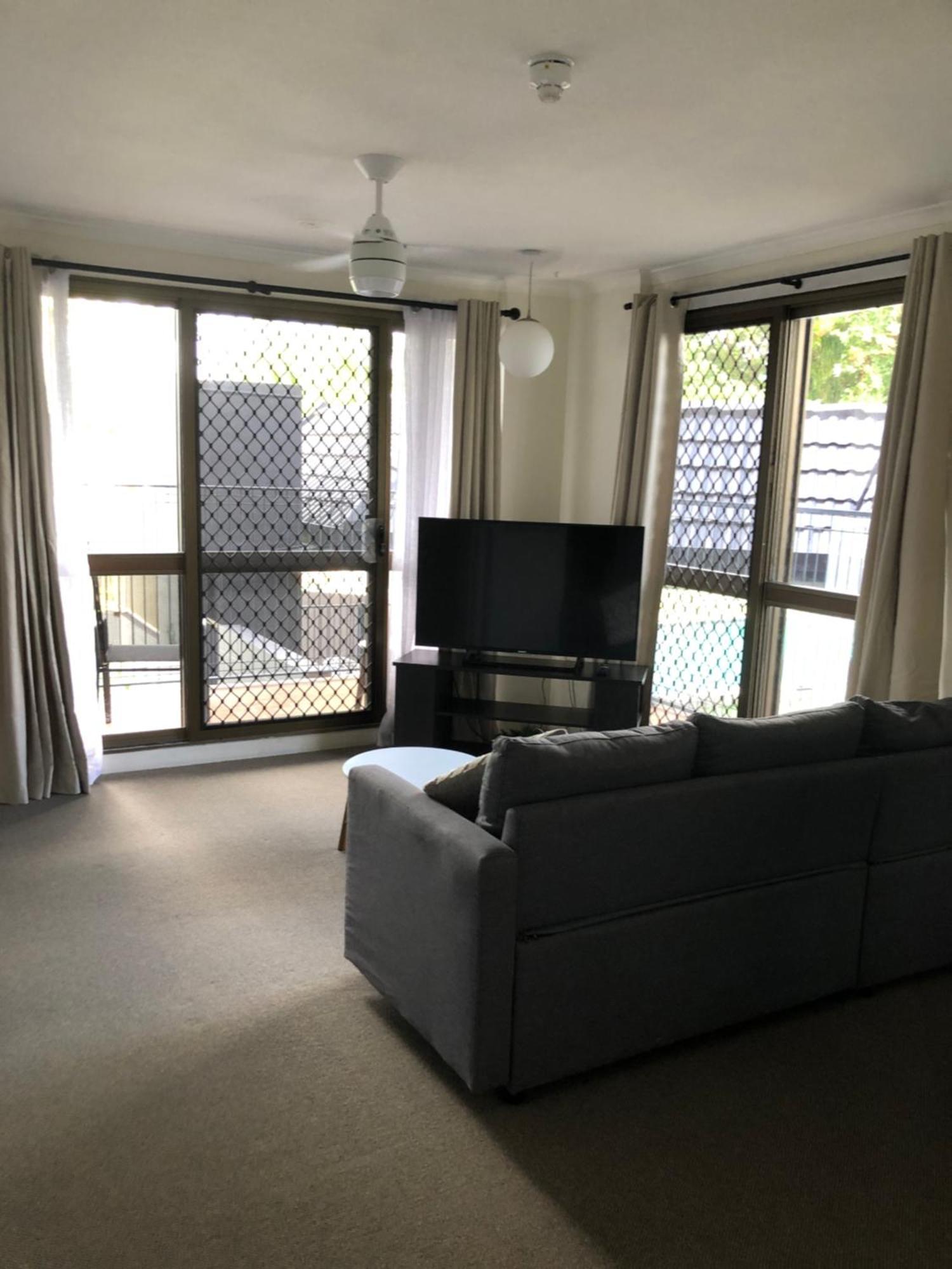 Coral Towers Holiday Suites Cairns Esterno foto
