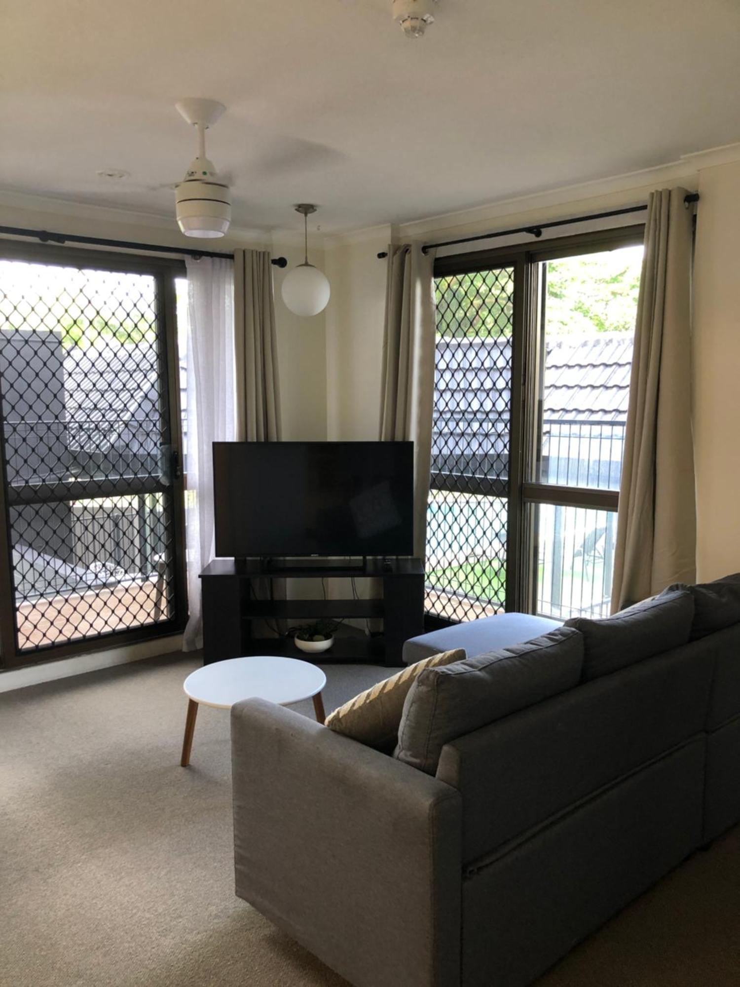 Coral Towers Holiday Suites Cairns Esterno foto